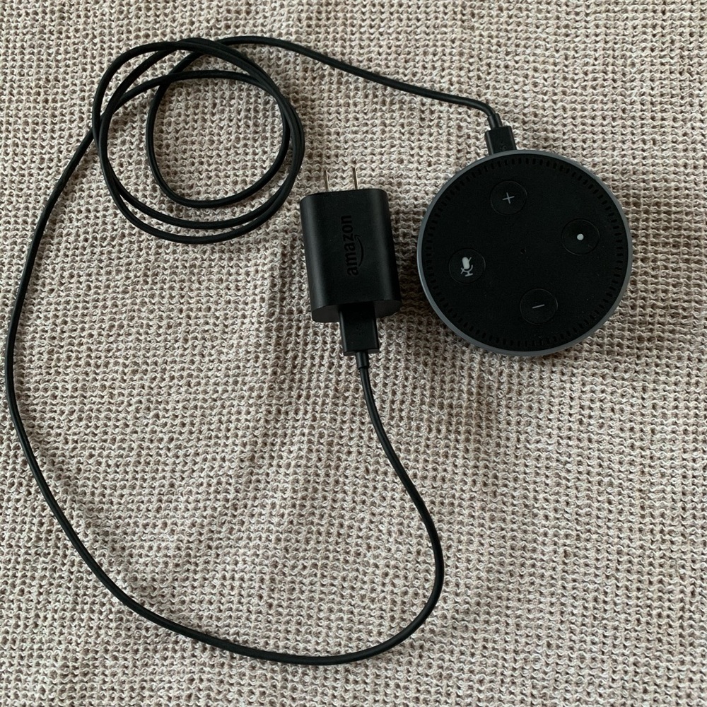 Amazon Echo Dot wireless Smart Speaker